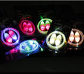Led leuchtende Schnürsenkel bei Nacht